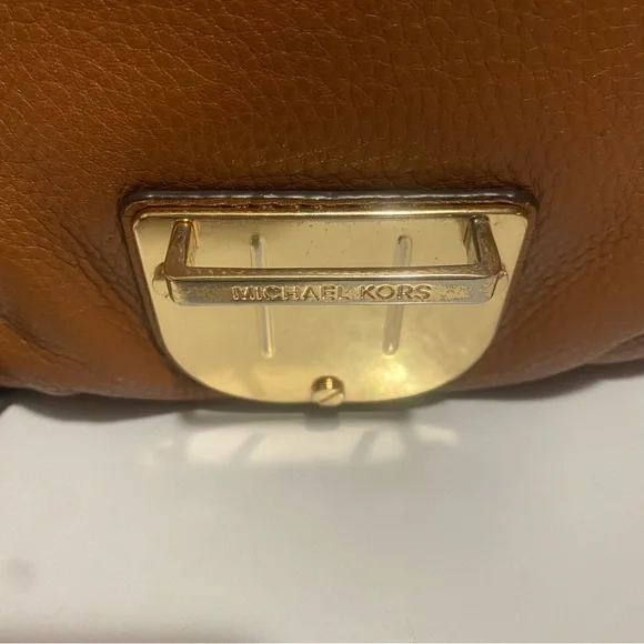 Michael Kors Charlton Crossbody - Picture 12 of 16